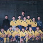 Капитан команды в детской школе «Динамо» (в центре в нижнем ряду)